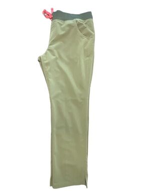 Women’s figs dark olive kade cargo scrub pants style T21004T XL/T (reg waist)